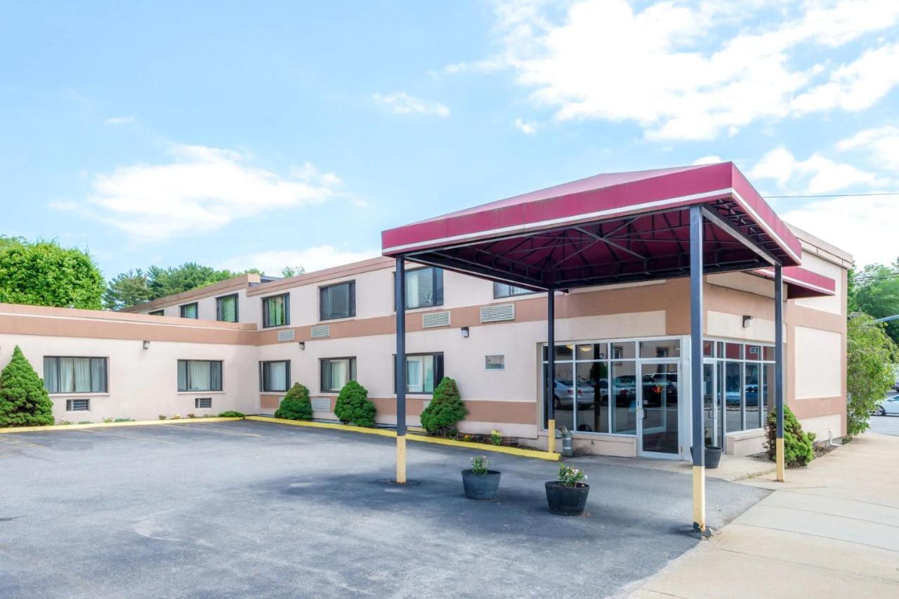Hotel On Arsenal Watertown